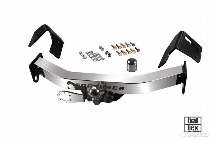 Фаркоп Toyota Fortuner с нержавеющей накладкой
