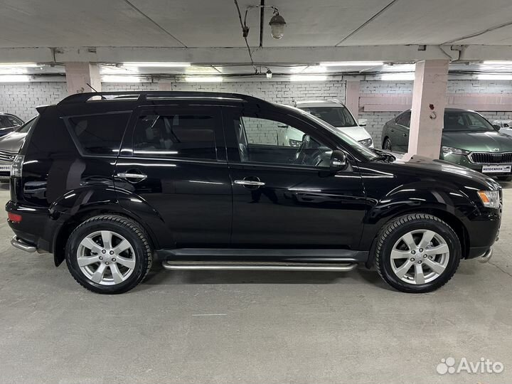 Mitsubishi Outlander 2.4 CVT, 2011, 215 000 км