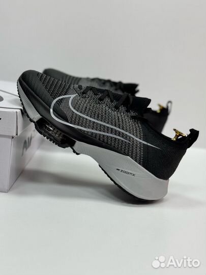 Кроссовки Nike Air Zoom Tempo Next