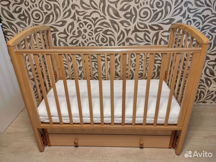 Кроватка детская