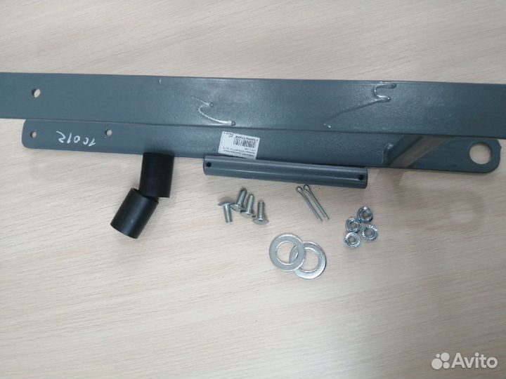 Кронштейн ролика на ложемент 81771С.012 (1шт. в к