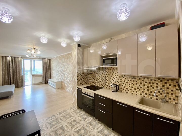 2-к. квартира, 60 м², 22/27 эт.