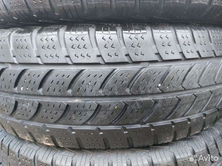 Continental VancoWinter 2 195/70 R15 97T