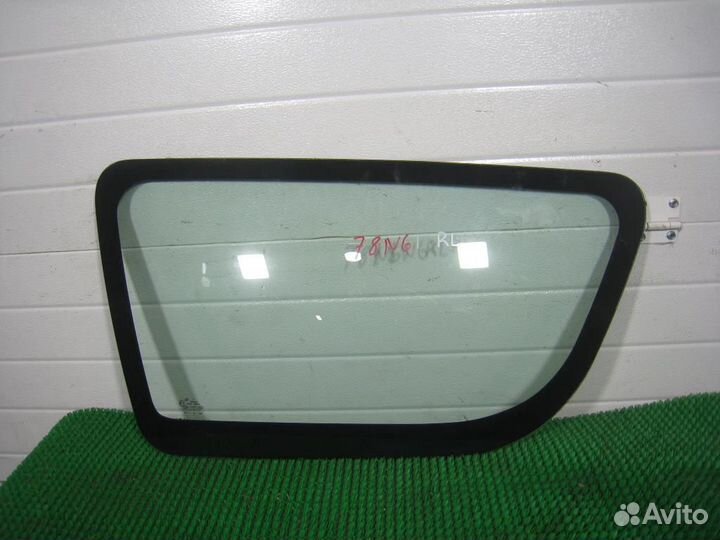 Стекло багажника левое Renault Logan 1 (LS0H) 2007