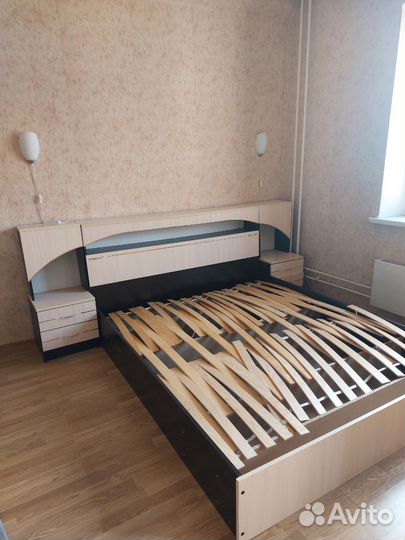 Кровать