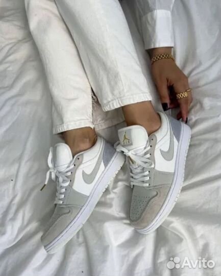 Кроссовки женские Nike Air Jordan 1 Low