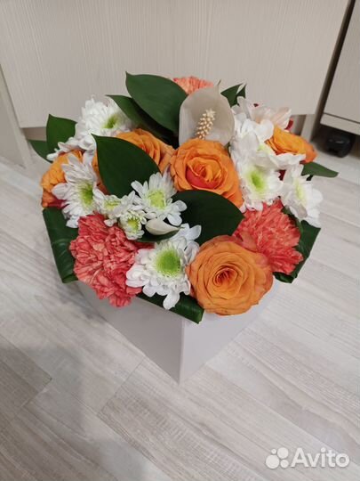 Букеты из цветов и композиции