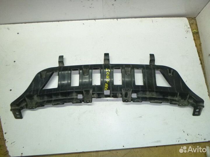 Кронштейн решетки радиатора KIA soul 2014