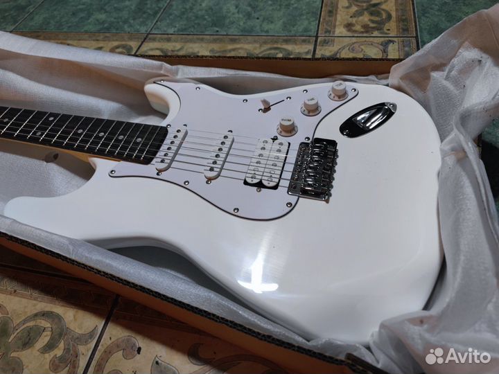 Новая) Колпино. Электрогитара Гитара