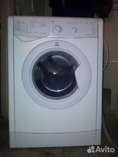 Стиральная машина indesit
