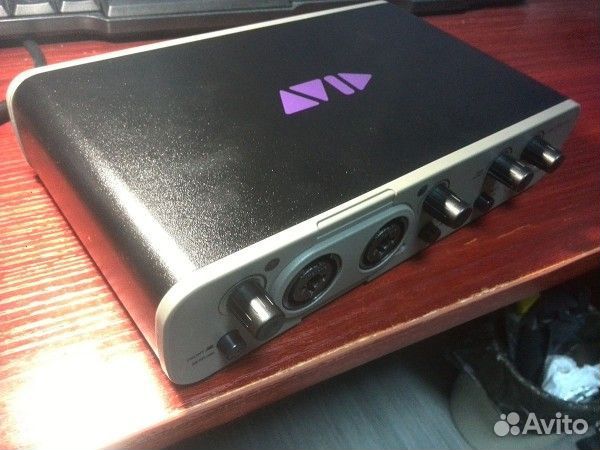 Студийный микрофон