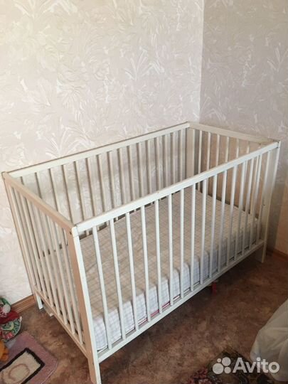 Кровать Икея с матрасом