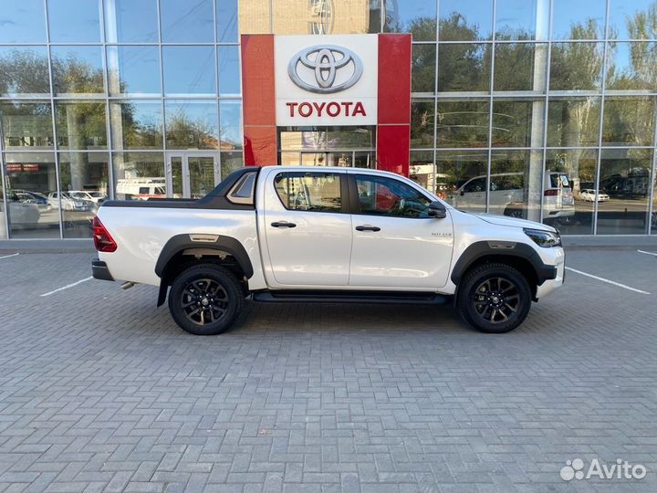 Toyota Hilux 2.8 AT, 2022