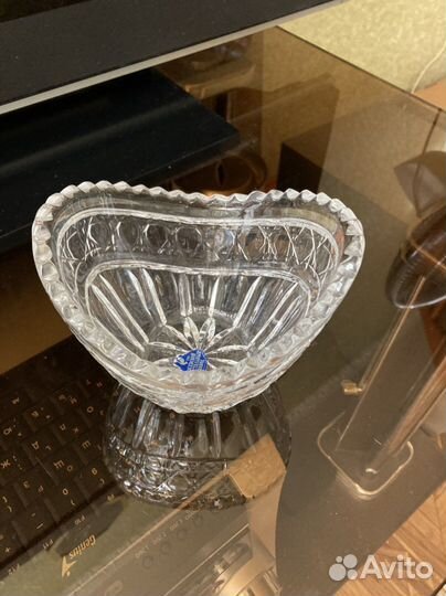 Хрустальная ваза