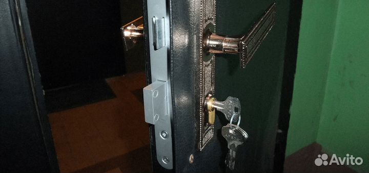 Вскрытие замков / Приеду 15 Мин 24/7 Замена Замков