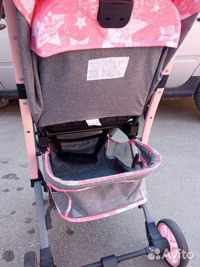 Прогулочная коляска