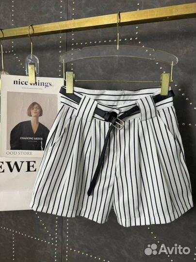 Костюм женский