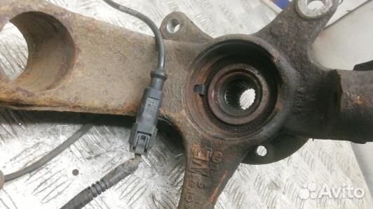 Ступица передняя левая peugeot 107 1 (5BL03K901)