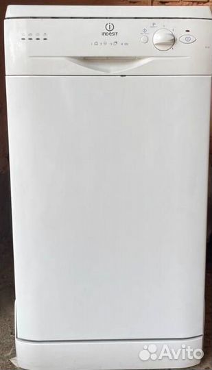 Посудомоечная машина Indesit IDL 40