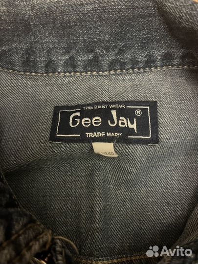 Джинсовая куртка