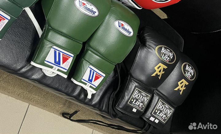Боксерские перчатки кожа