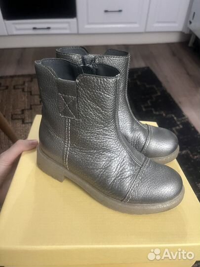 Сапожки для девочки