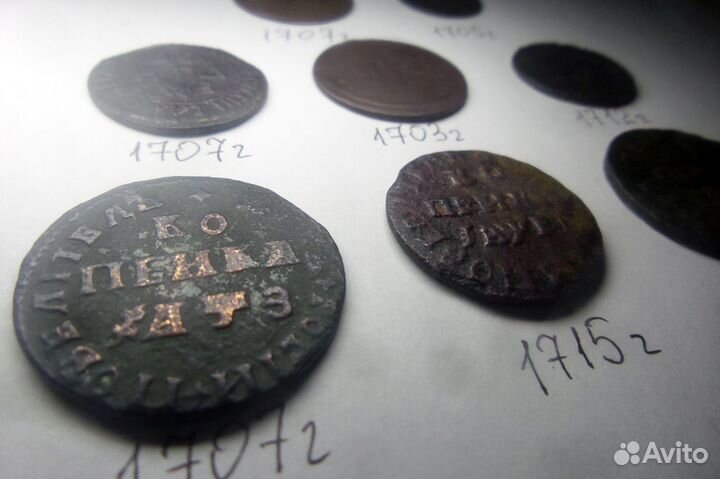 Монеты (полушка, денга, копейка). Петр 1. От 450 р