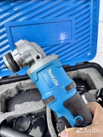 Аккумуляторная болгарка Makita 26V