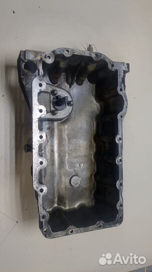 Поддон Volkswagen Passat 6, 2005