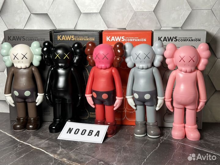 Kaws фигурка