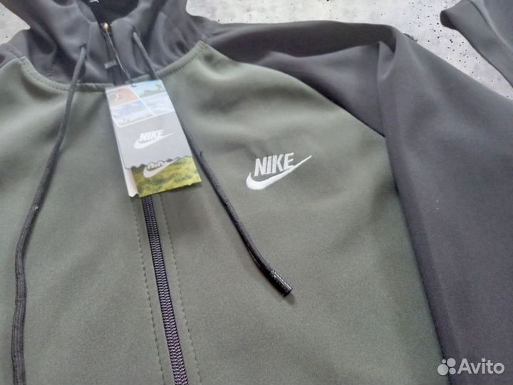 Спортивные костюмы Nike легкий