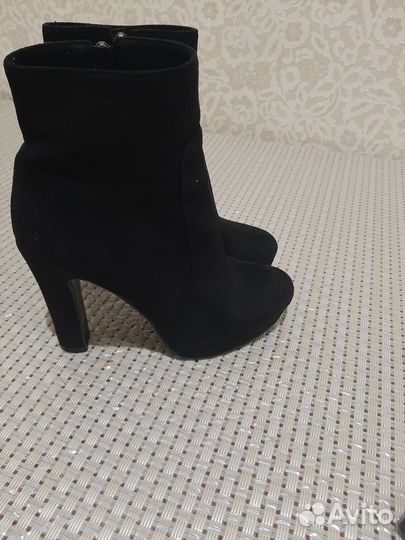 Ботильоны женские замшевые 35