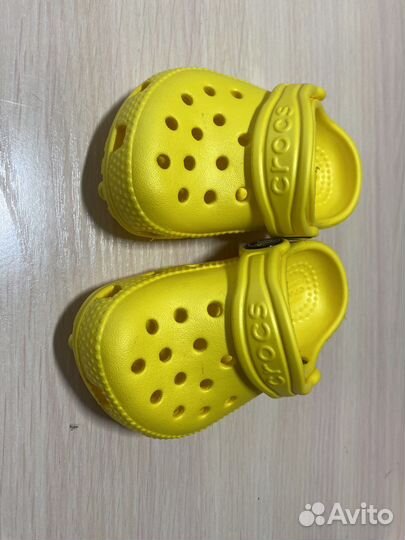 Шлепки crocs
