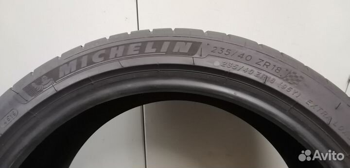 Michelin Pilot Sport 4 S 235/40 R18 93Y