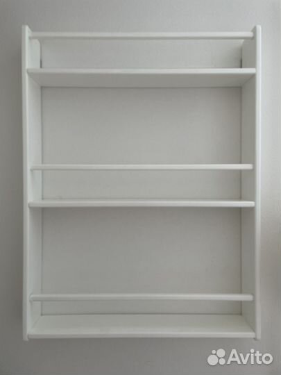 Книжная полка монтессори