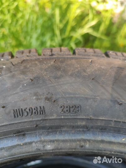 Pirelli Ice Zero FR 225/50 R17 98T