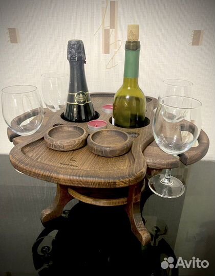 Столик для вина