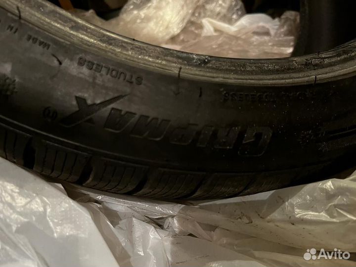 Gripmax Stature 235/40 R18