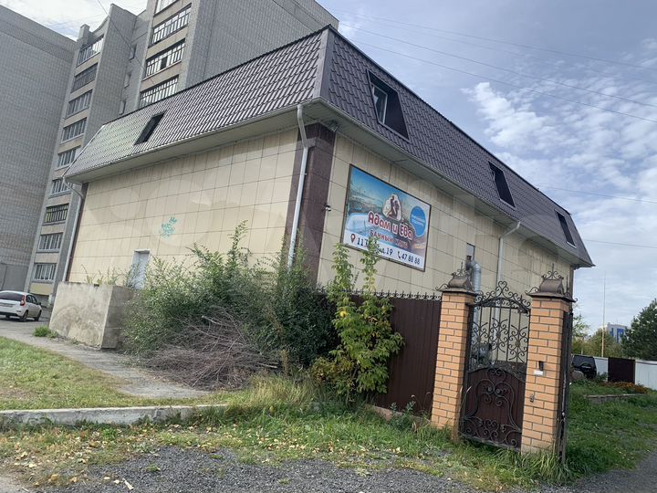 Гостиница, 445.6 м²