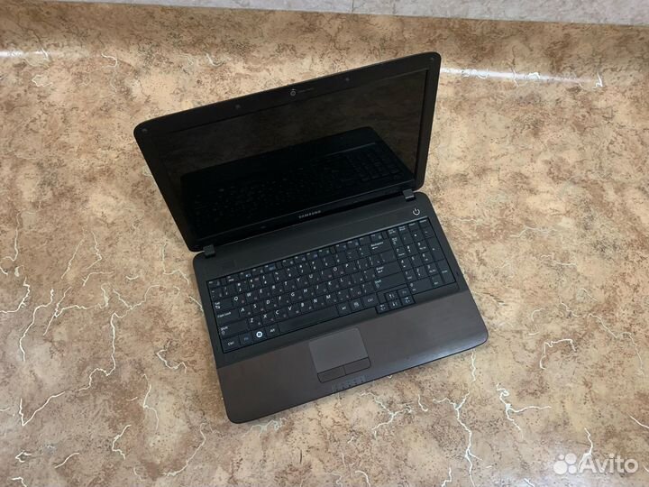 Быстрый Ноутбук Samsung Core i5,6GB RAM,SSD+HDD