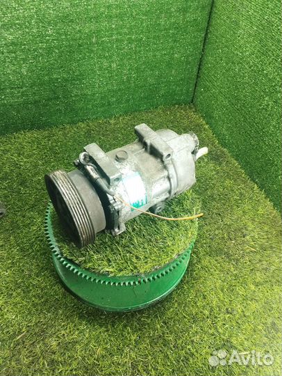 Компрессор кондиционера Renault Laguna 1997