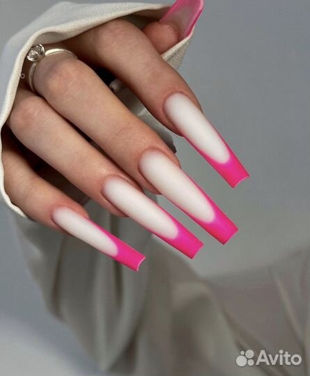 Маникюр наращивание ногтей педикюр