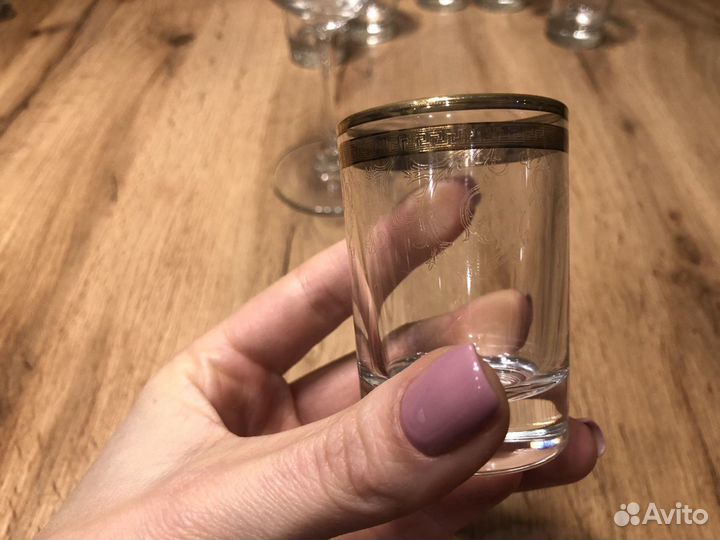 Набор бокалов и рюмок