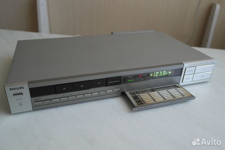 Тюнер Philips F 2235