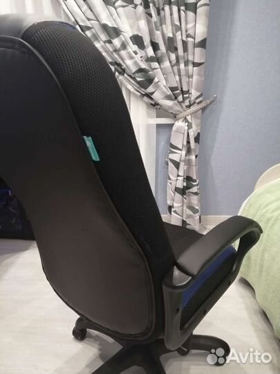 Компьютерное кресло