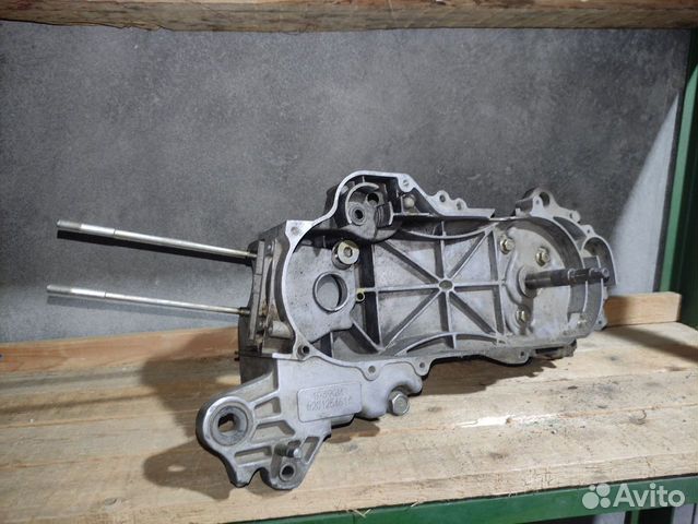 Половинка картера на скутер