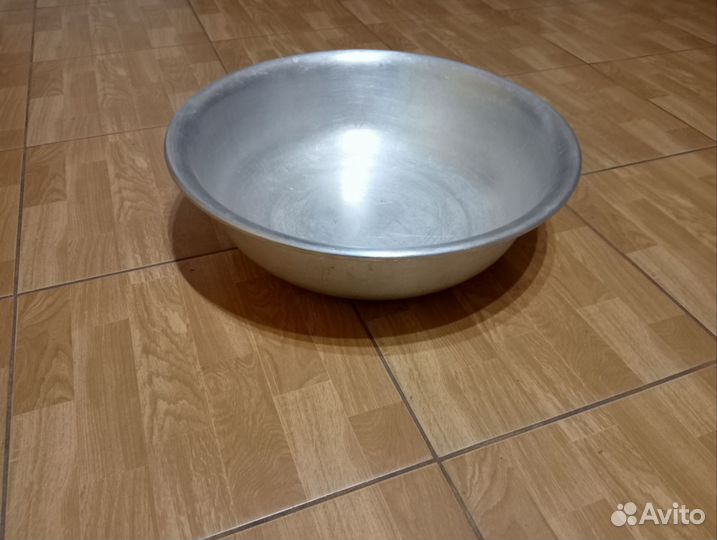 Таз алюминиевый большой