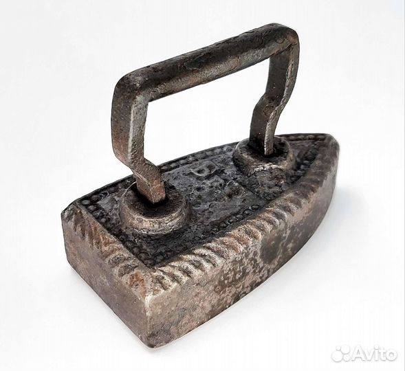 Утюг старинный чугунный манжетный Бр.Т №2