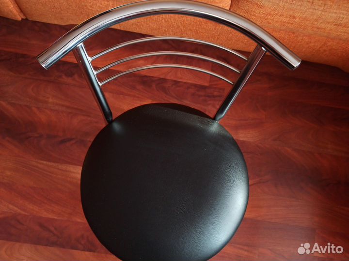 Барный стул