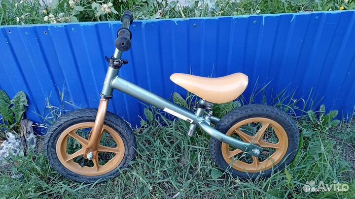 Беговел детский бу